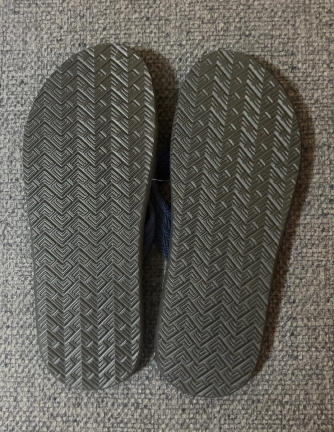 New Men’s Flip Flops Size 44 - photo 2
