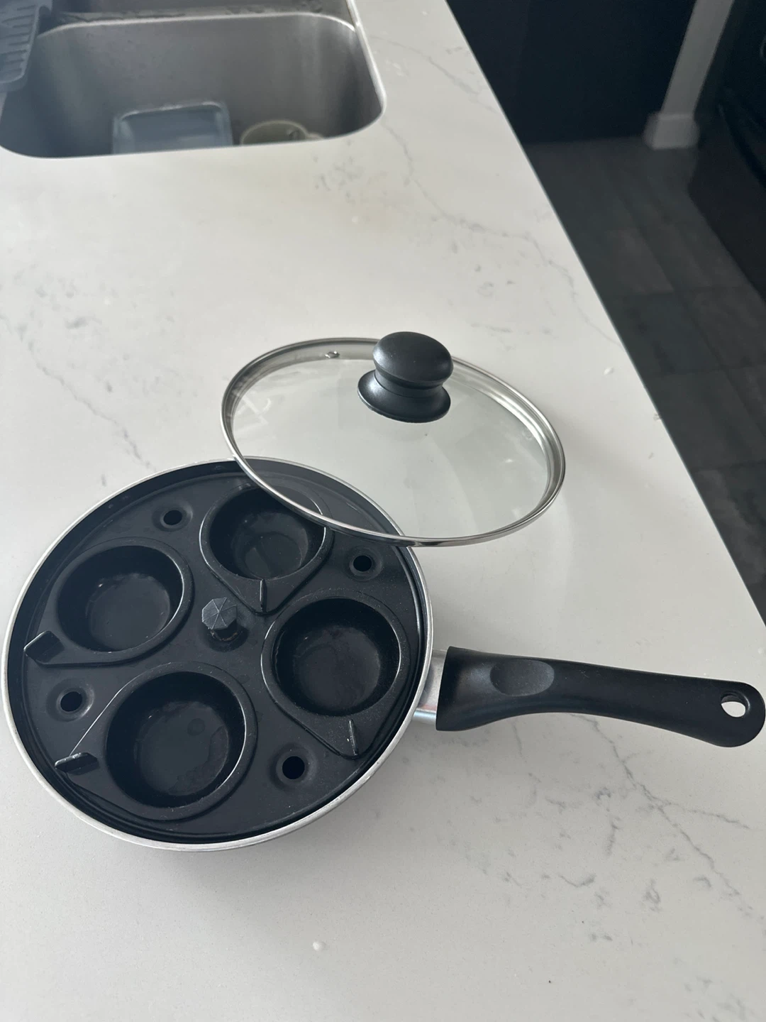 4-Cup Egg Poacher Pan with Lid