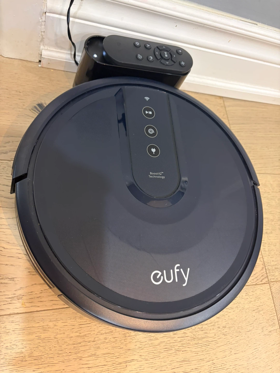 Eufy RoboVac 25C Robot Vacuum - photo 2