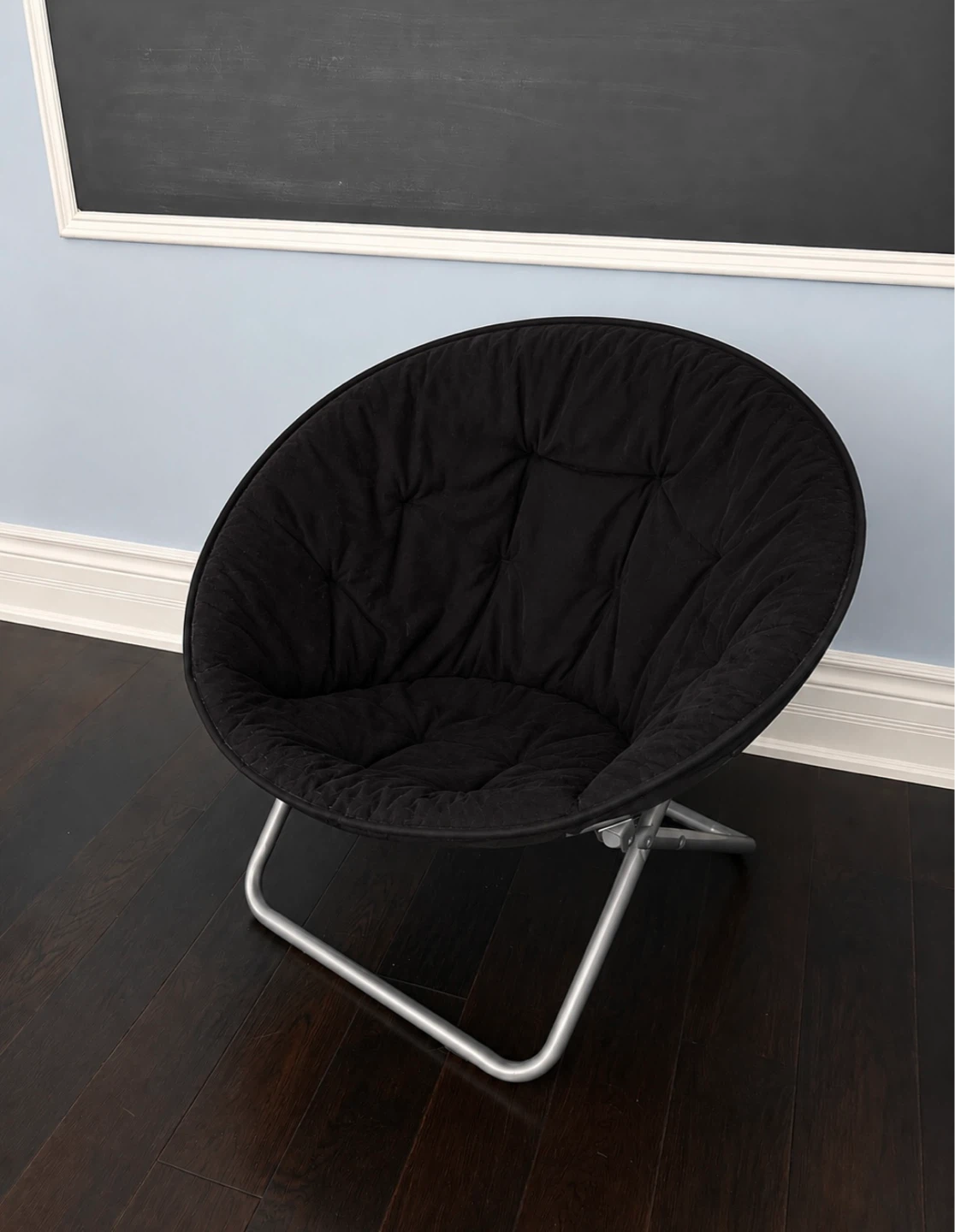 Black Folding Saucer Chair
