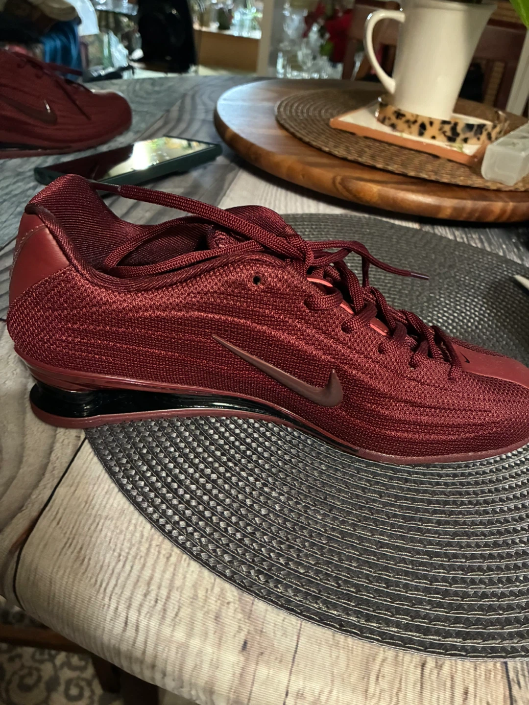 Nike Shox women Burgundy Running Shoes - photo 2