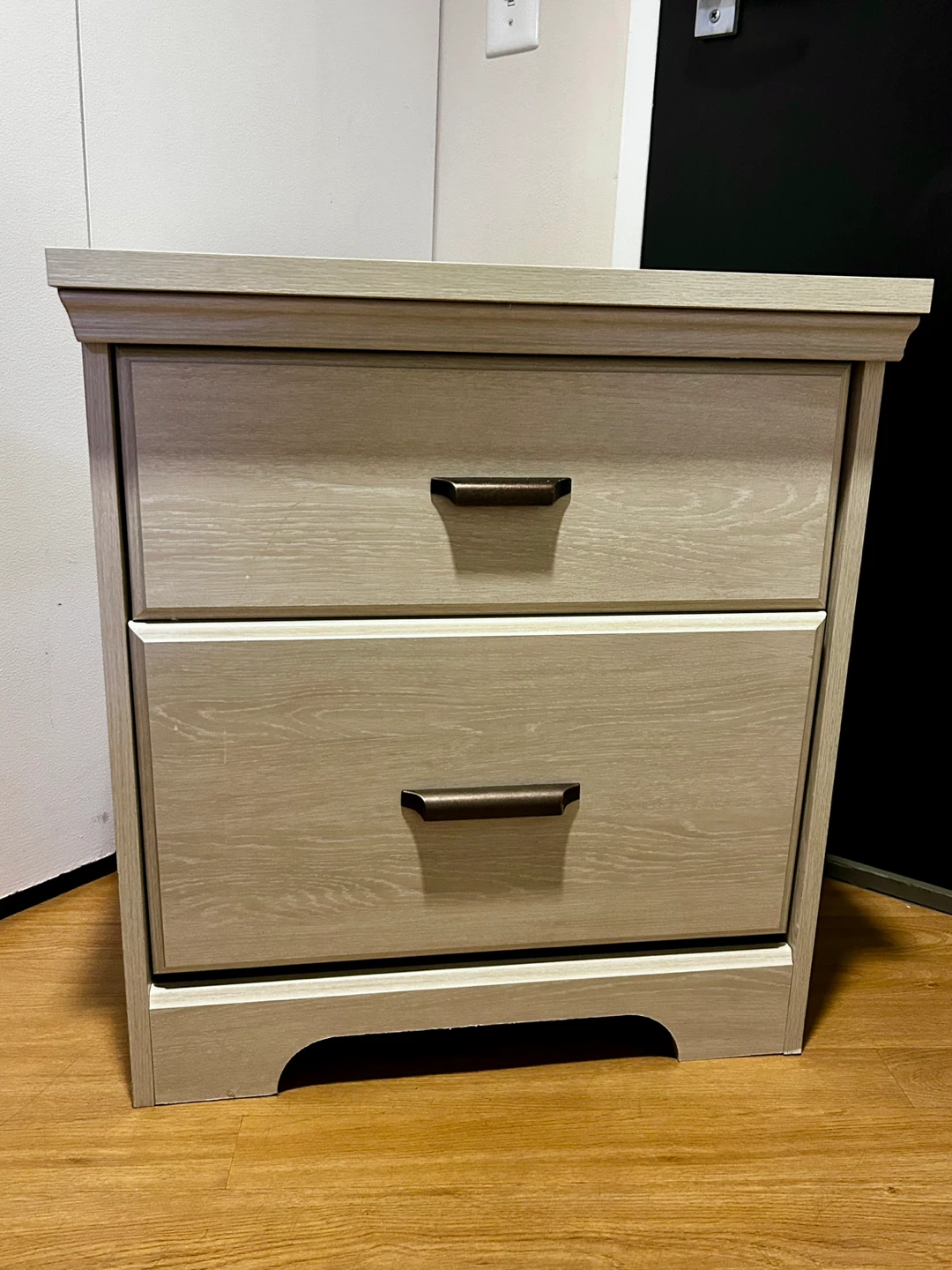 2-Drawer Nightstand / End Table