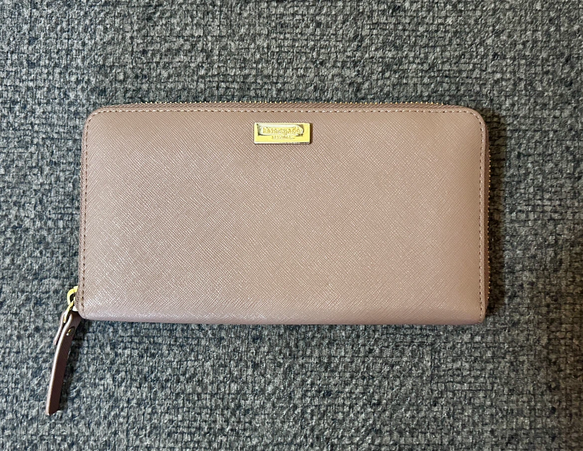 Kate Spade Zip Around Wallet