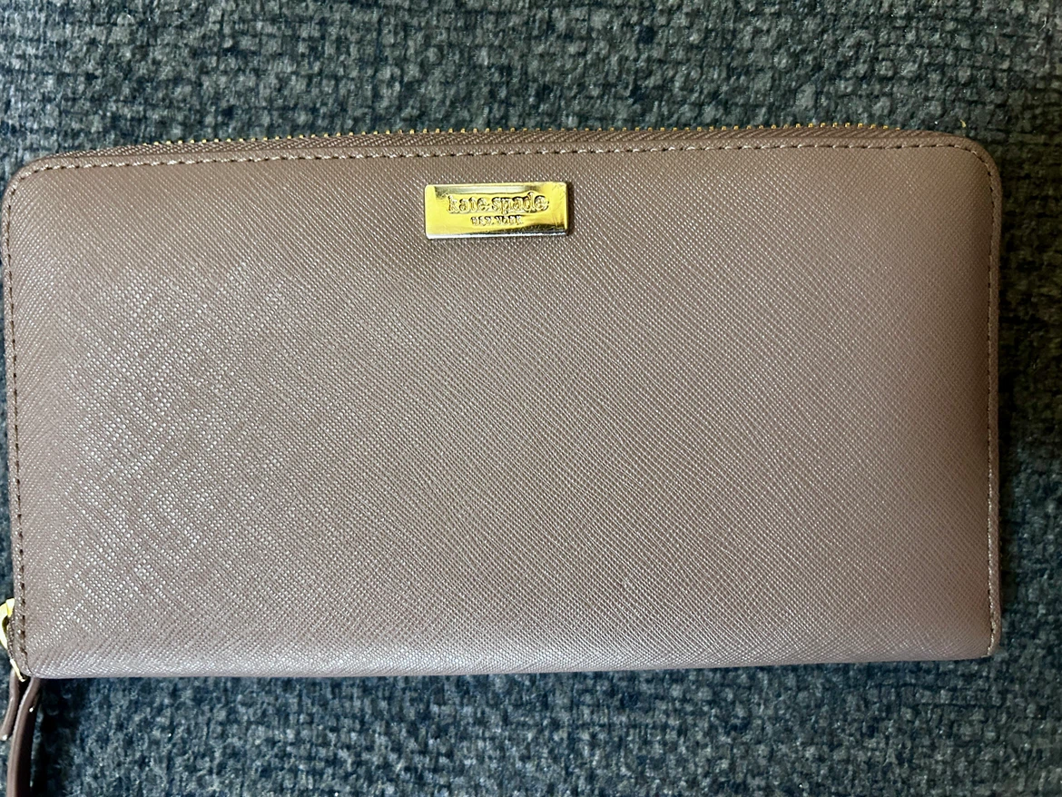 Kate Spade Zip Around Wallet - photo 4