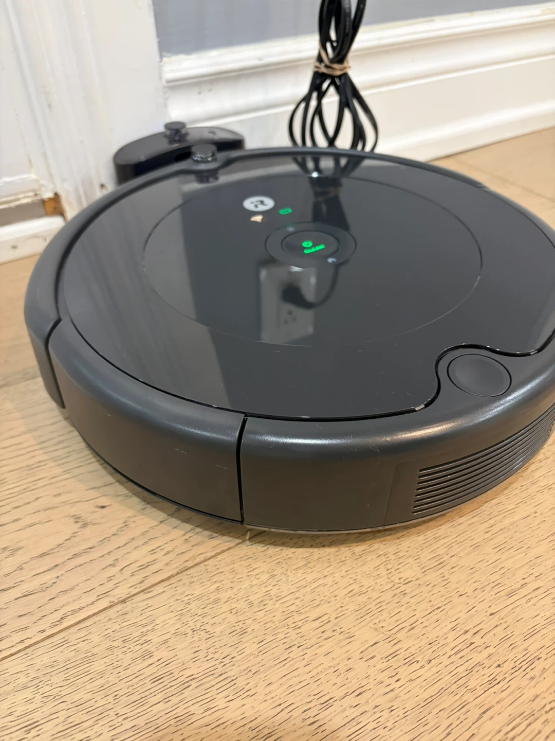 iRobot Roomba 694 Robot Vacuum — WiFi/App Connected - photo 2