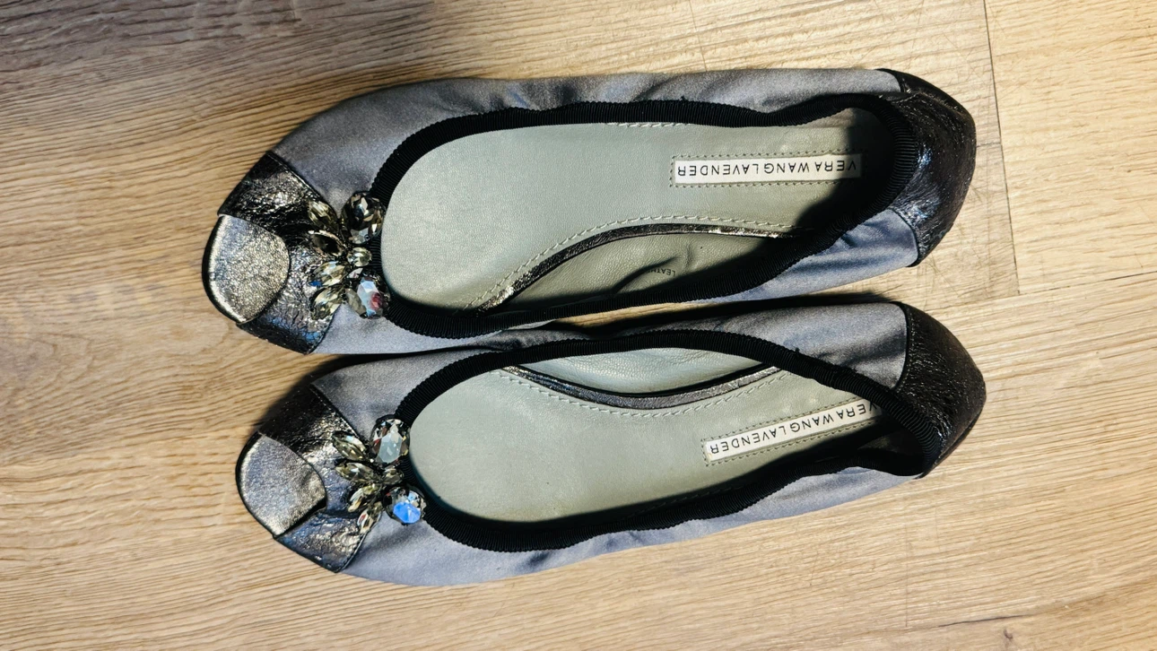 Vera Wang Lavender Peep Toe Flats - photo 3