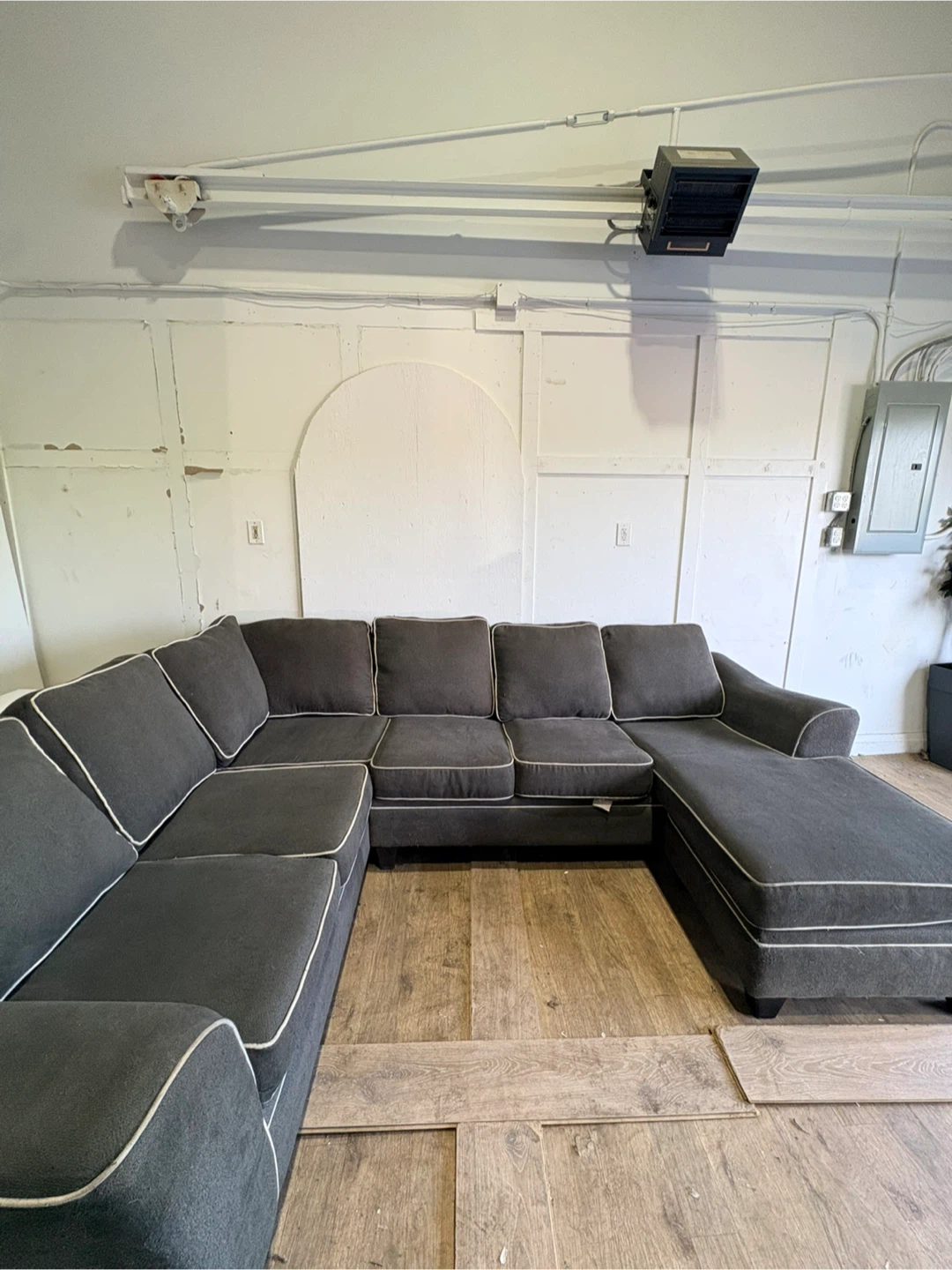 Charcoal Gray U-Shaped Sectional Sofa (we deliver) - photo 3