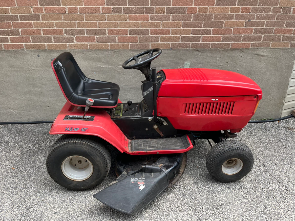 Mastercraft Riding Lawn Mower 14.5 HP - photo 2