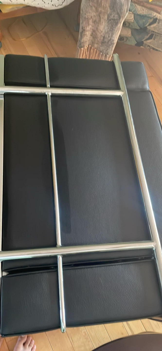 Black Leather Armchair - photo 2