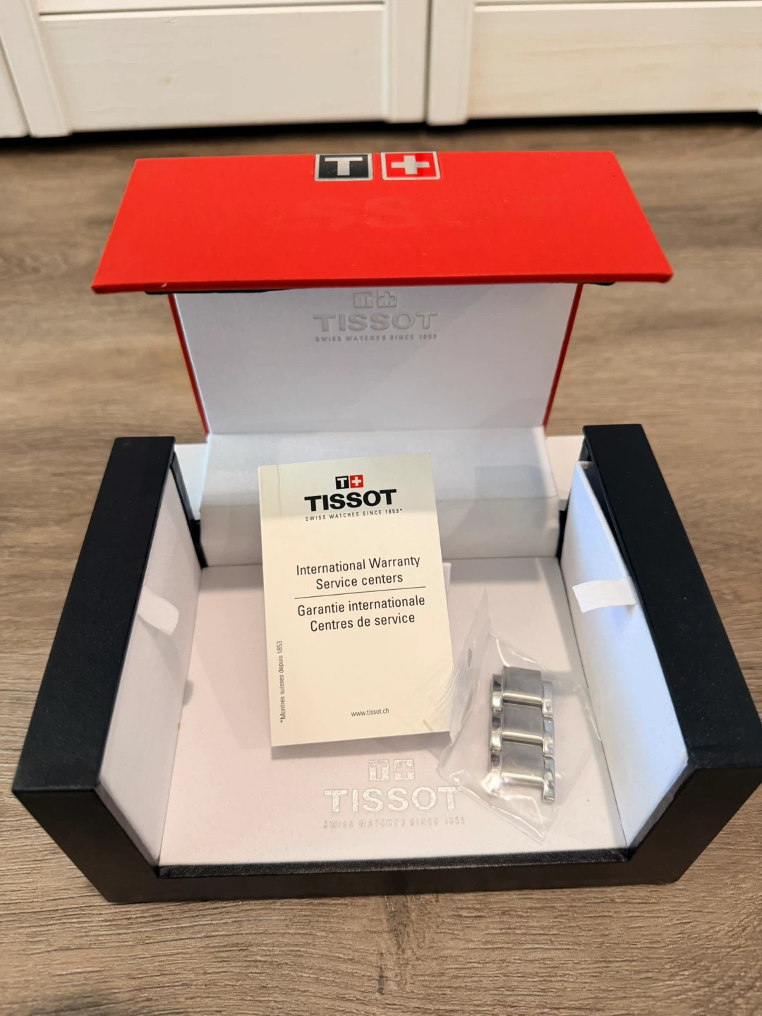 Tissot Watch Box with Books and Extra Links - photo 2