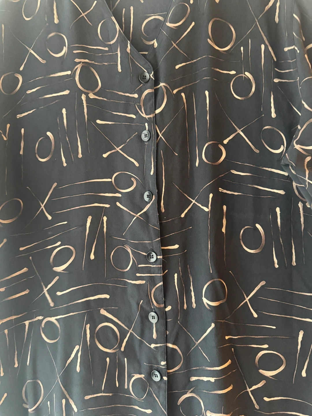 Jones New York Black Geometric Print Button-Up Shirt - photo 2
