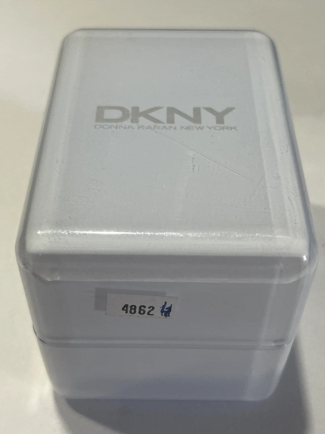 ✨ DKNY Men’s Designer Watch Crystal Bezel ✨ - photo 4