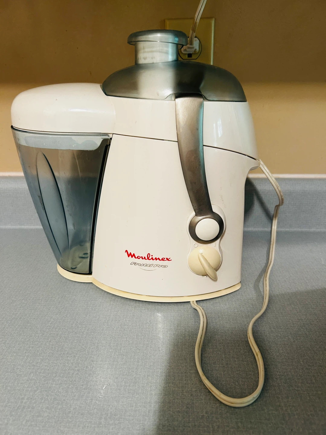 Powerful Masticating juice extractor