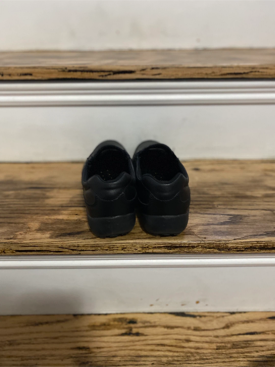 Black Slip-On Kitchen Shoes Size 6 - photo 4