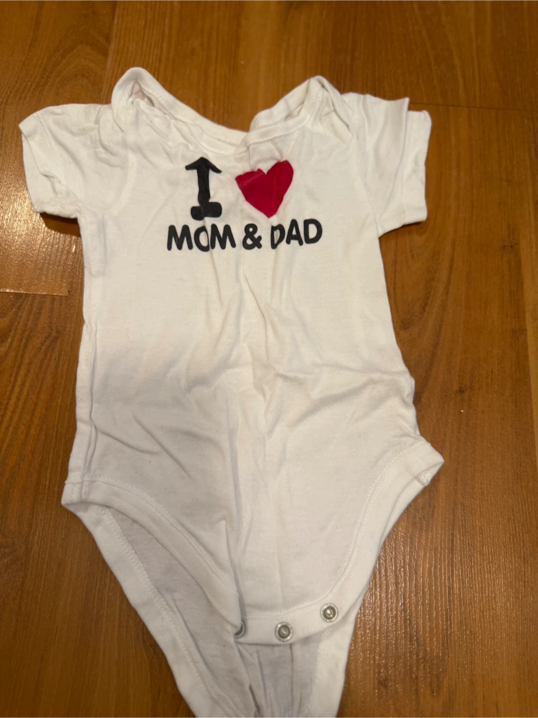 White 'I Love Mom & Dad' Baby Onesie