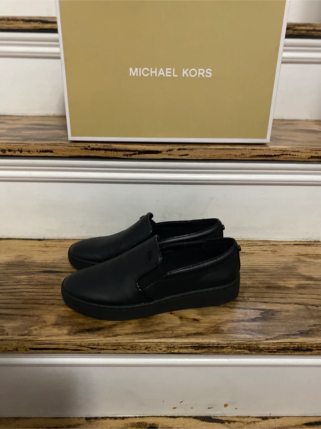 Michael Kors Black Slip-On Loafers New in Box Size 6 - photo 2