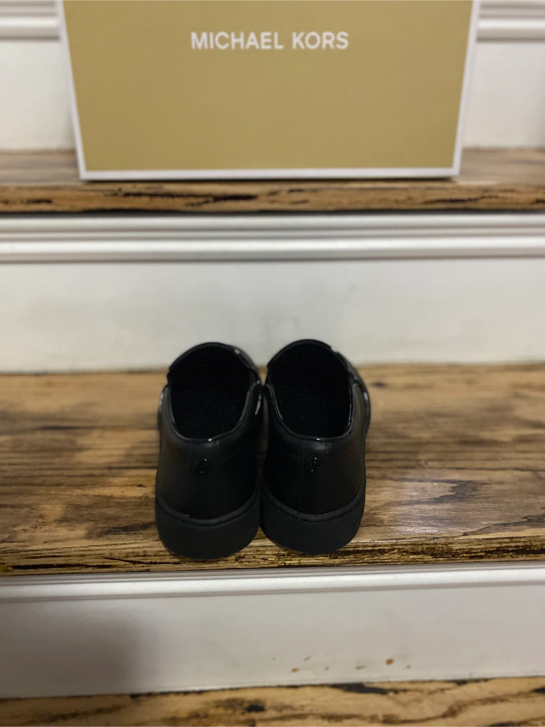 Michael Kors Black Slip-On Loafers New in Box Size 6 - photo 3