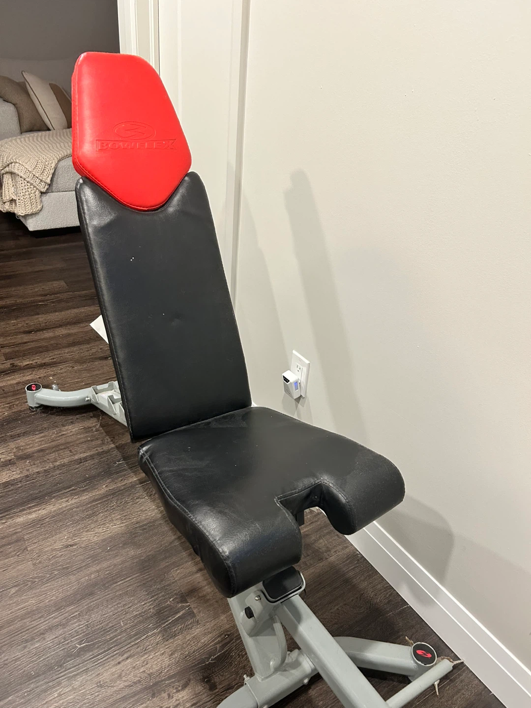 Bowflex SelectTech 5.1 Adjustable Weight Bench – Great Condition - photo 2