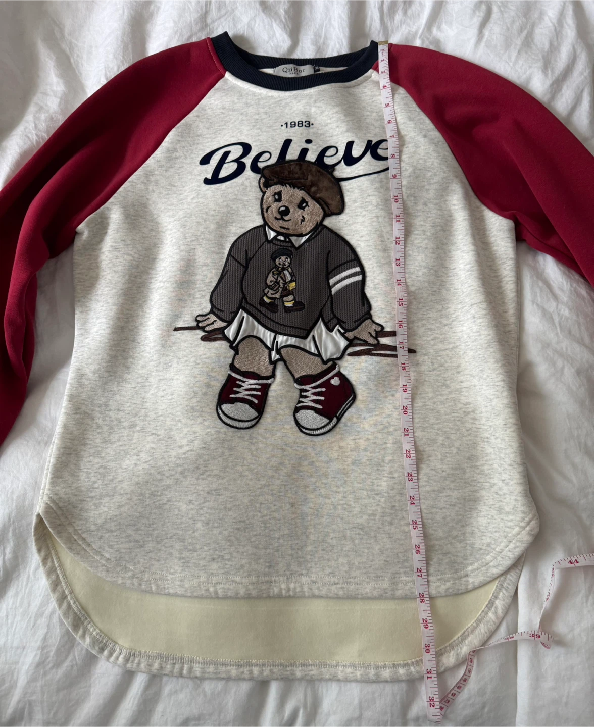 QiiBor Make Believe Bear Graphic Oversized sweatshirt