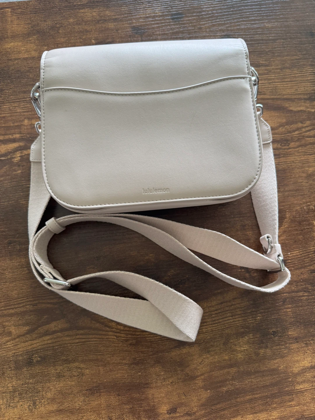 Lululemon Crossbody Bag - photo 2