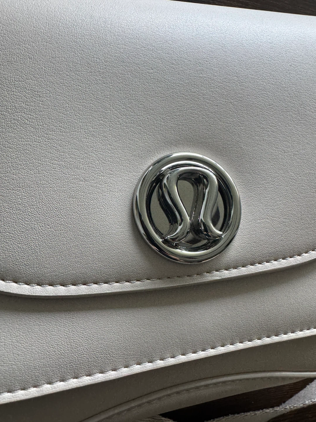 Lululemon Crossbody Bag - photo 3