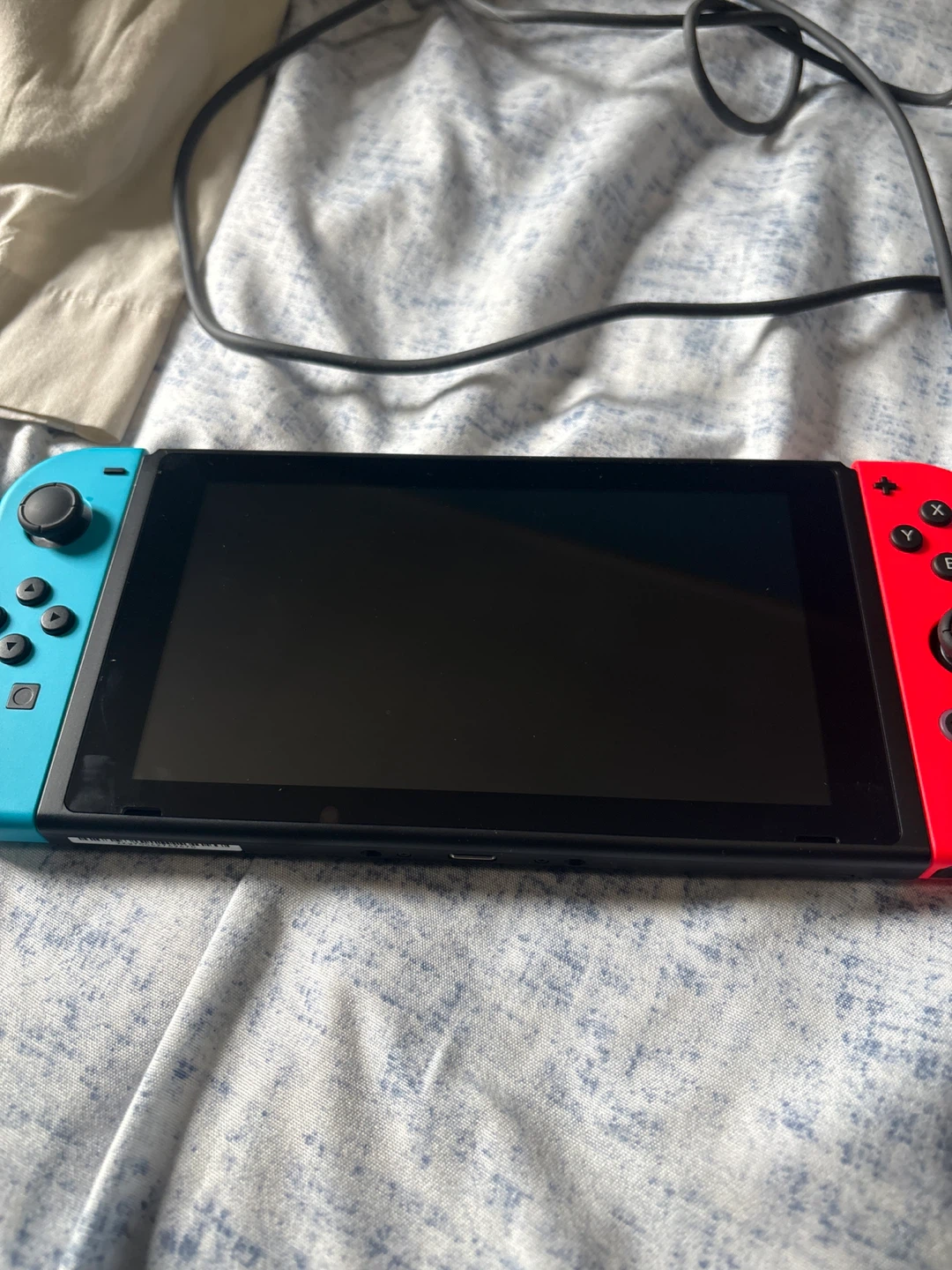 Nintendo Switch - photo 2