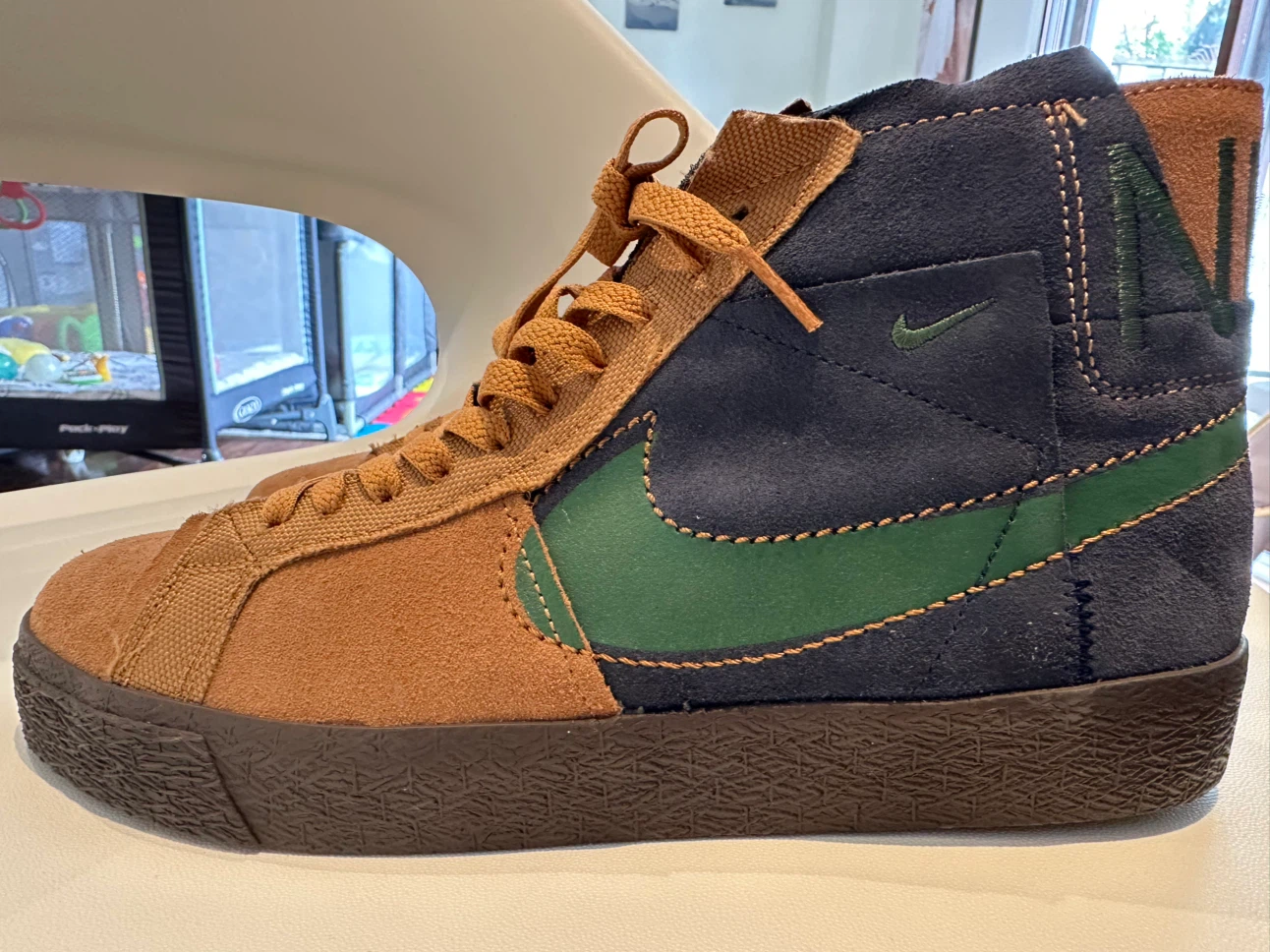BRAND NEW Nike Blazer Mid '77 Premium Sneakers