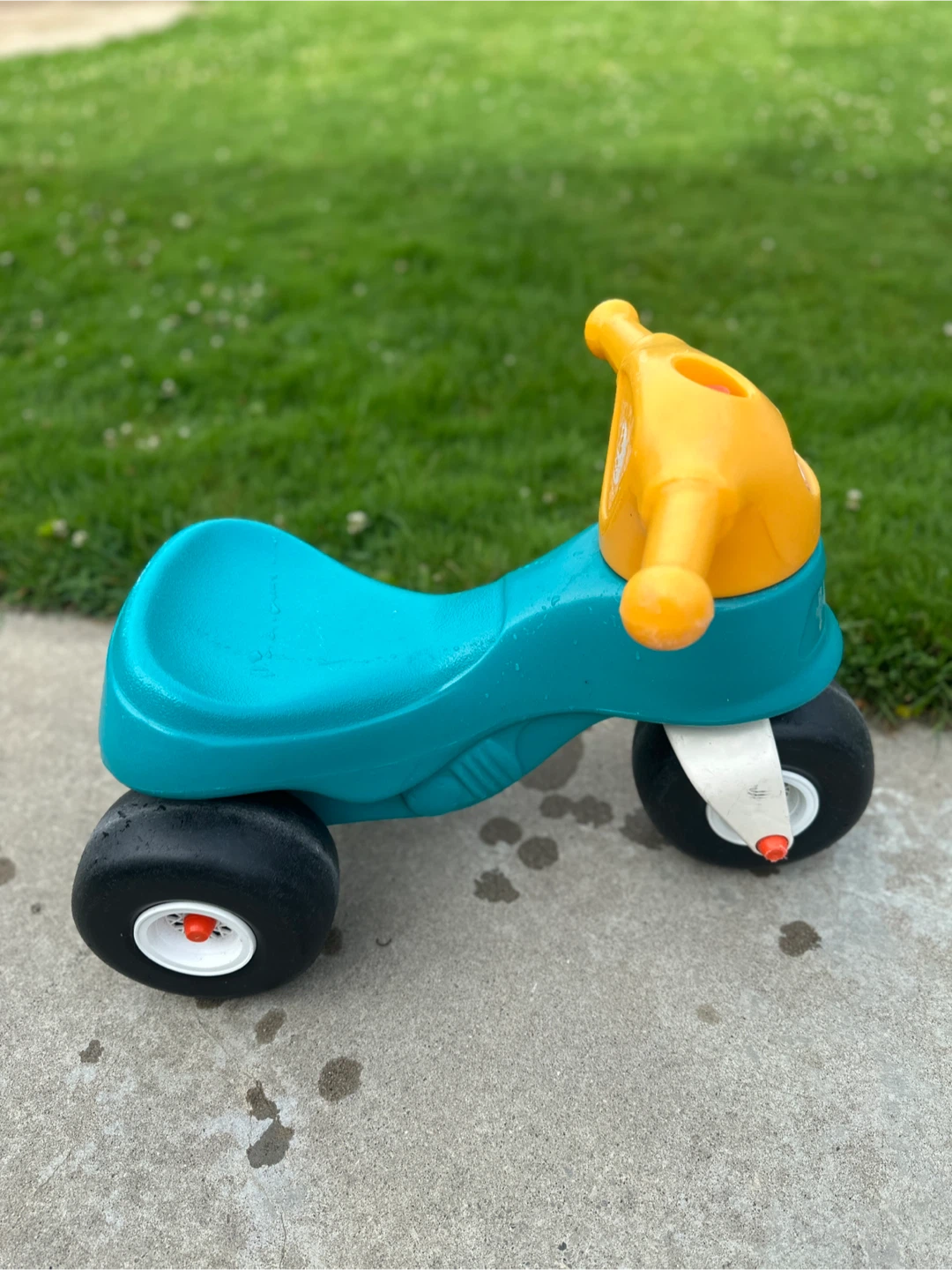 Little Tikes Toddler Ride-On Tricycle - photo 2