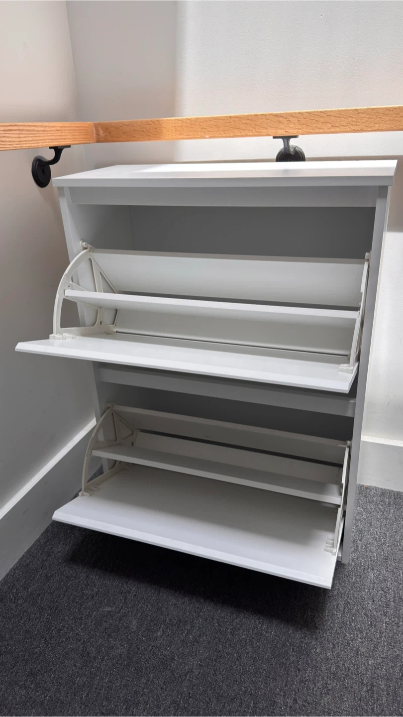 White Two-Tier Shoe Cabinet - photo 3