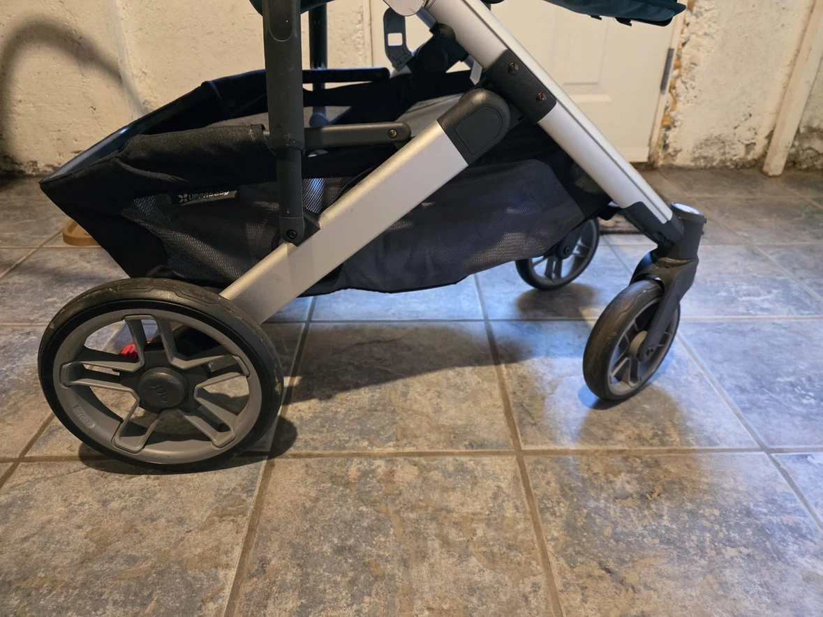 UPPAbaby Cruz Stroller v2 _very good condition - photo 4