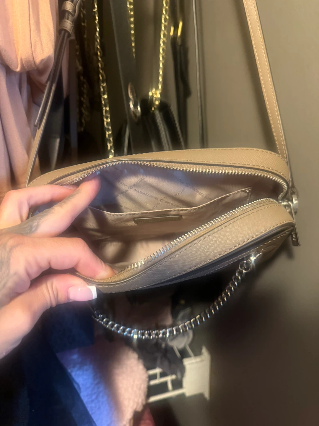 Michael Kors chain zip bag - photo 2