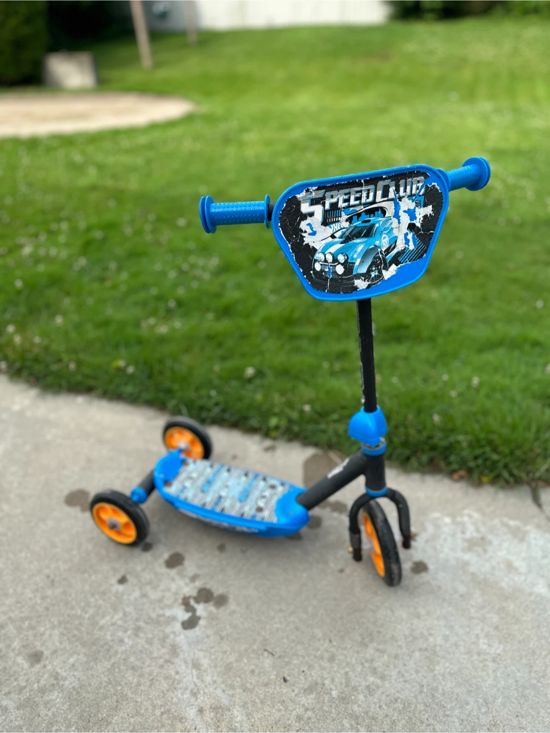 3-wheel lean-to-steer toddler scooter