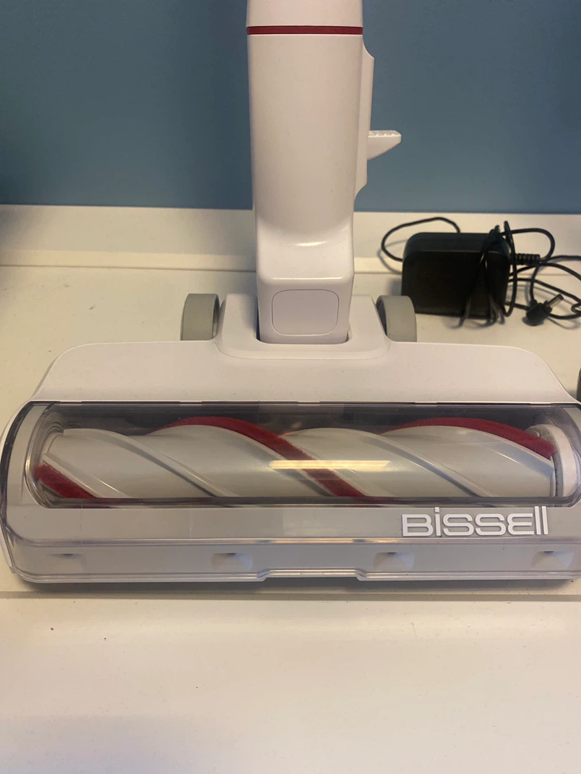 Bissell Prolite Stick Vacuum Cleaner - photo 2