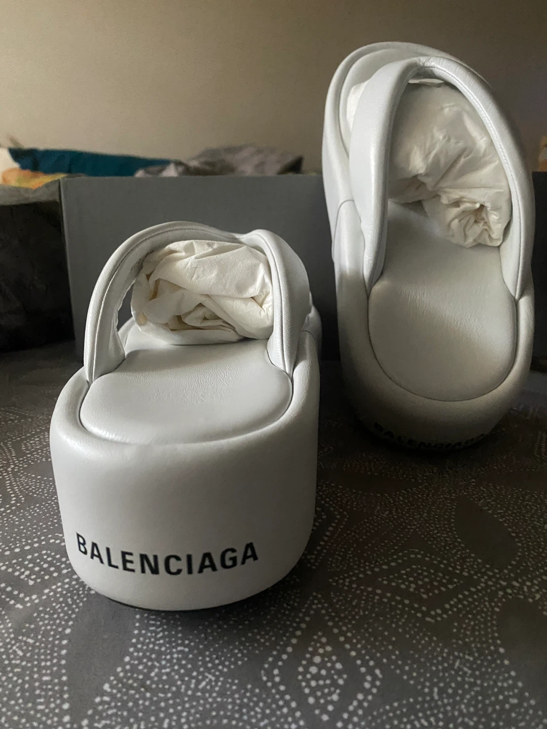 Balenciaga Thong - photo 3
