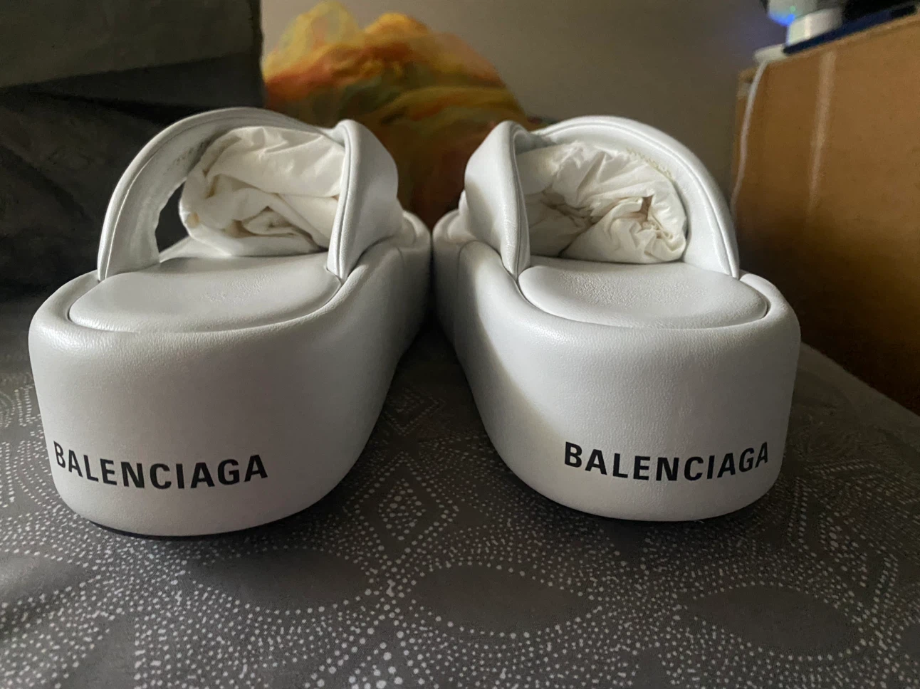 Balenciaga Thong - photo 4