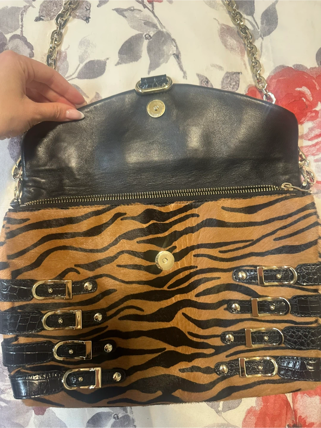 Authentic Jimmy Choo pony hair tiger clutch - photo 3
