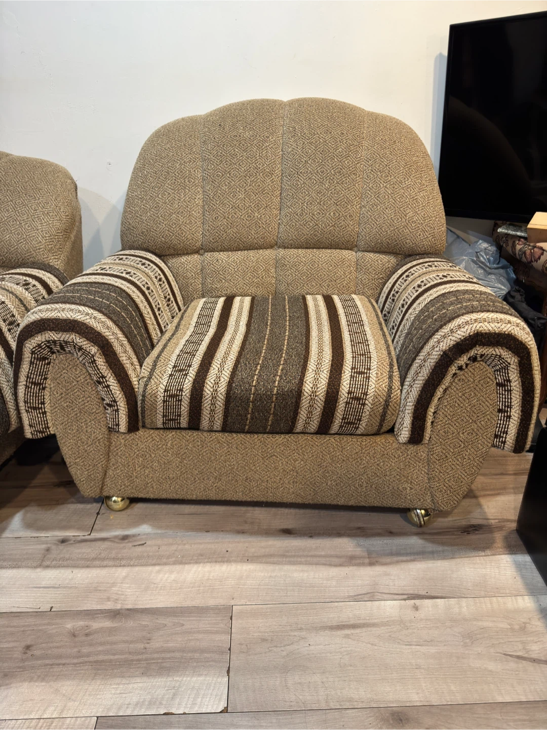 COMPLETE Living Room 5-Piece Set (Chairs, Ottoman, Table) - photo 4