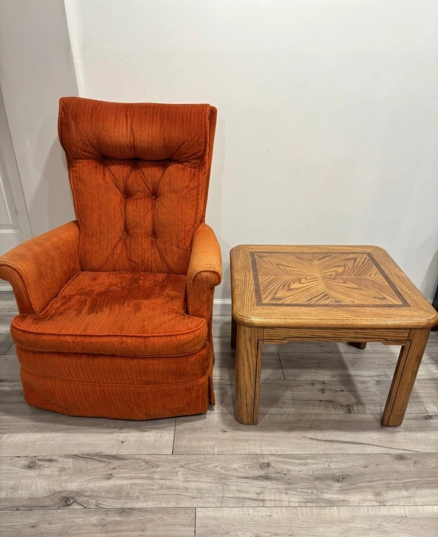 COMPLETE Living Room 5-Piece Set (Chairs, Ottoman, Table) - photo 5