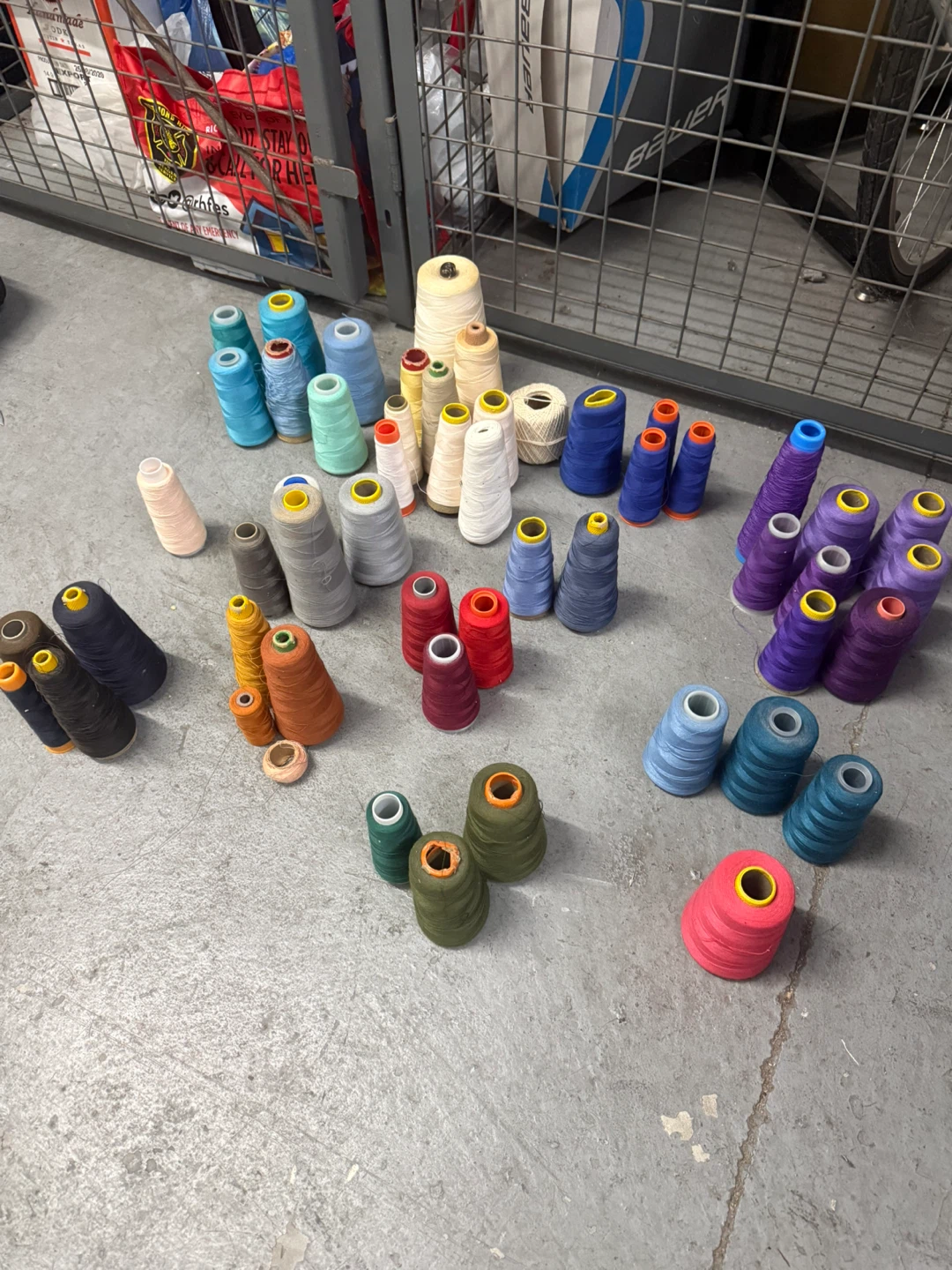 Thread for hand and machine sewing - photo 2