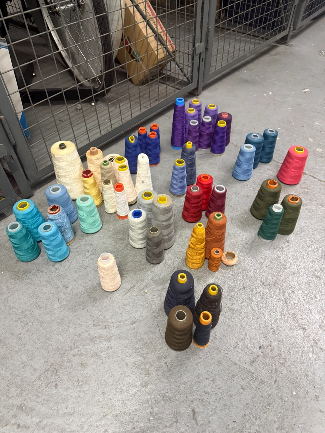 Thread for hand and machine sewing - photo 5
