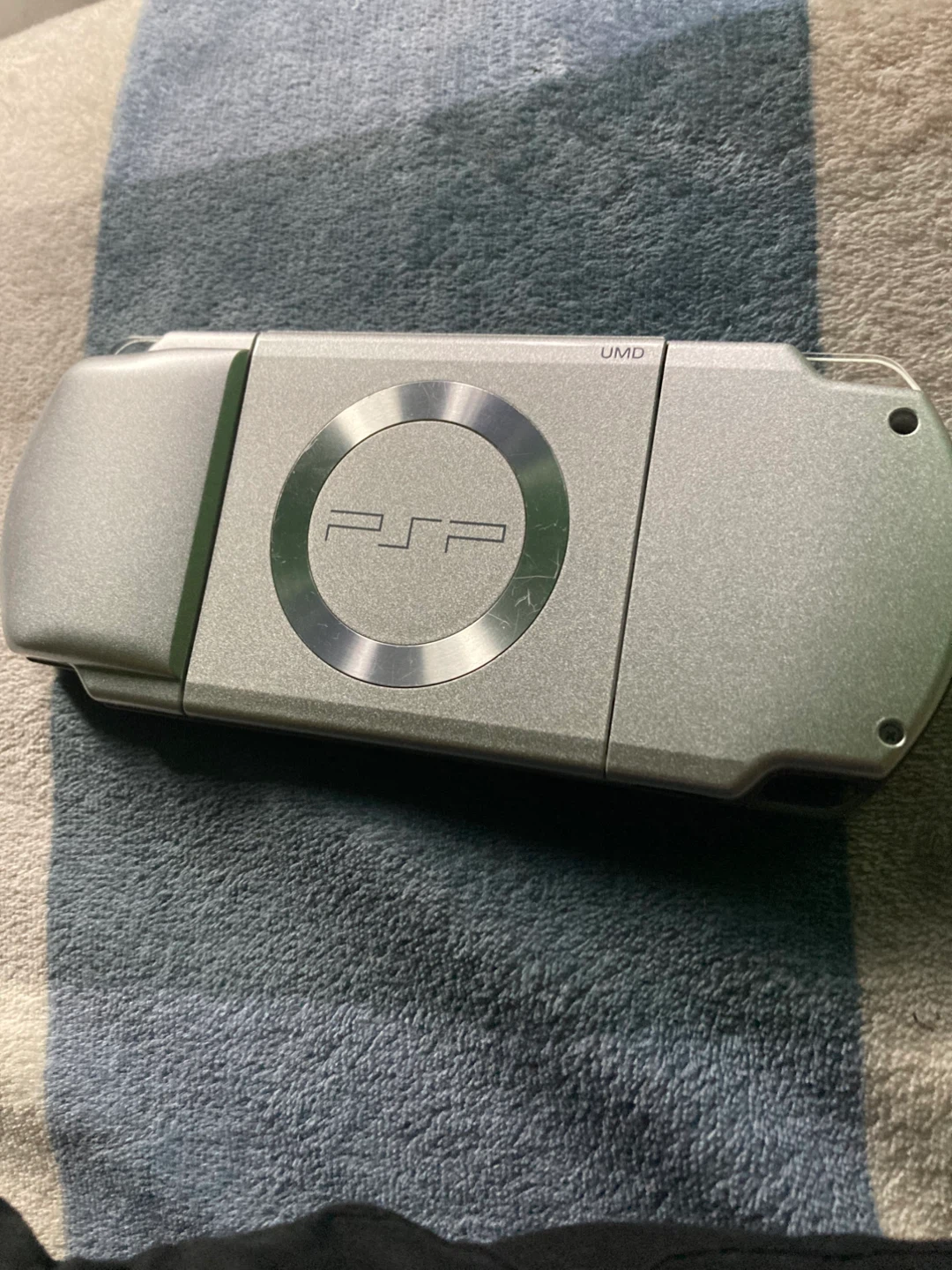 Sony PSP 2000 Silver - photo 3