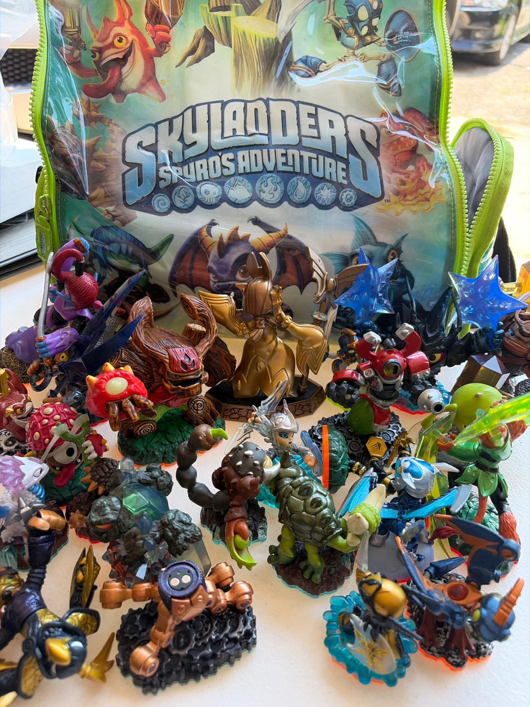 Skylanders Spyro's Adventure Toy Collection with Bag
