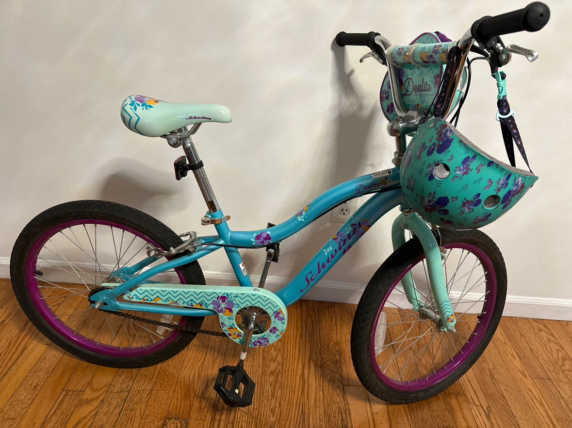 Schwinn Deelite Girls Bike with Helmet - photo 2