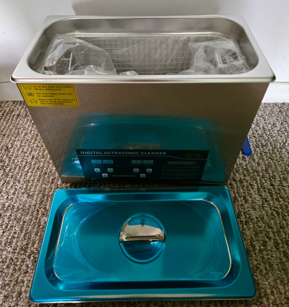 Ultrasonic cleaner - photo 2
