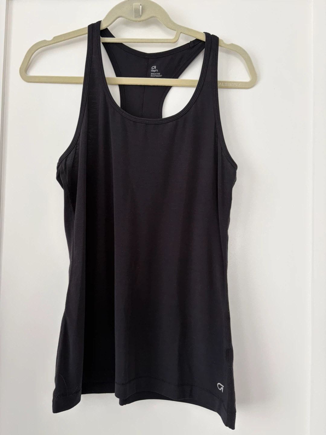 Bundle: Women’s workout tank tops, sports bra & leggings - photo 3