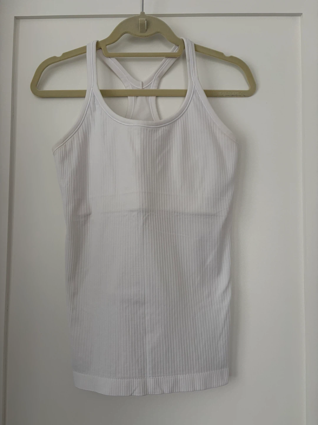 Bundle: Women’s workout tank tops, sports bra & leggings - photo 5