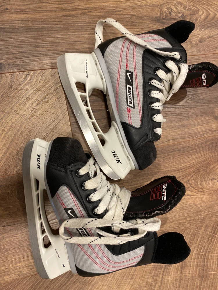 Bauer hockey skates size Y12