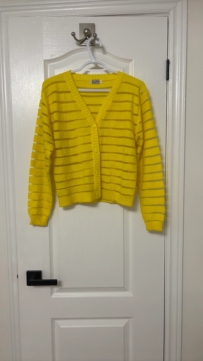 Yellow cardigan sz S