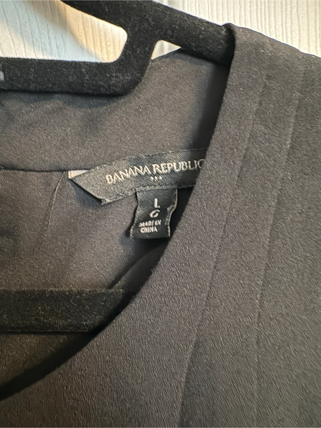 Banana Republic Black Sleeveless Blouse - Size L - photo 3