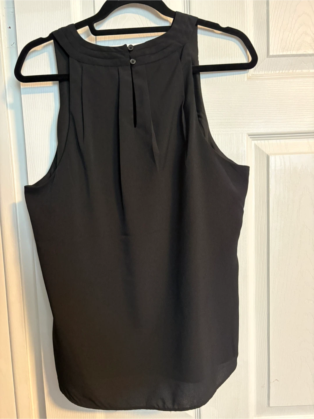 Banana Republic Black Sleeveless Blouse - Size L - photo 4
